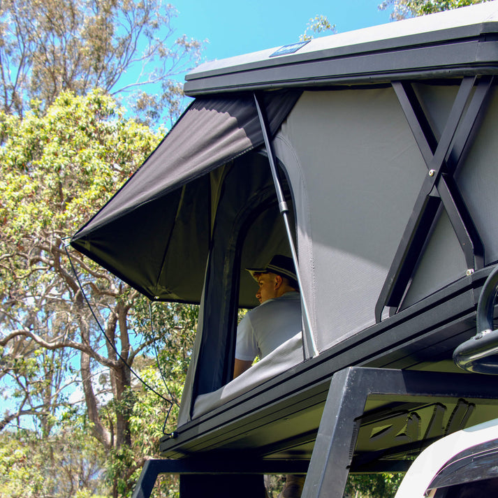 BUSHWAKKA - Dog House Roof Top Tent